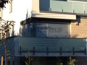 Warema v10 vakolható redőny