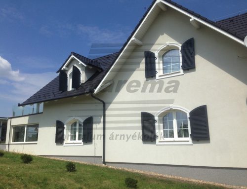 Mozgatható lamellás, nyíló, íves zsalugáter – Eger